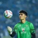 “Sama-Sama ‘Gagal Bersih’, Tapi Beda Nasib: Cerita Kiper Asing Anyar di Madura United dan Persib di Liga 1!”