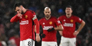 Gawat Bro! Manchester United Bisa Kehilangan Varane Tanpa Dapat Imbalan Apa-apa, Parah Banget Nih Sih!