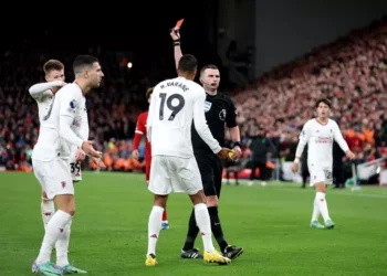 Diogo Dalot Kena Kartu Merah, Alasannya Gajelas!