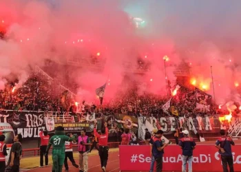 Flare Persebaya Surabaya