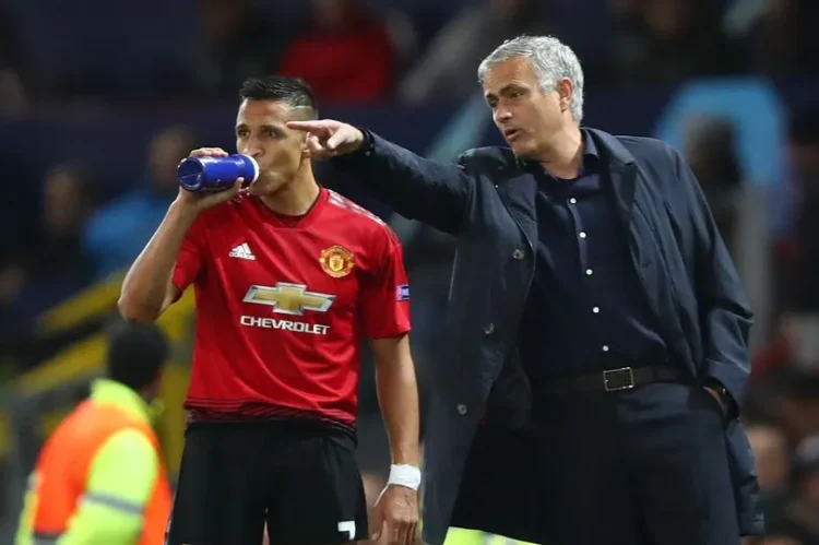 Mourinho dan Sanchez