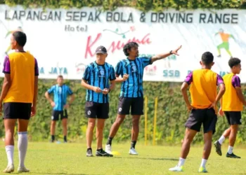 Tim Arema FC dan Pelatih