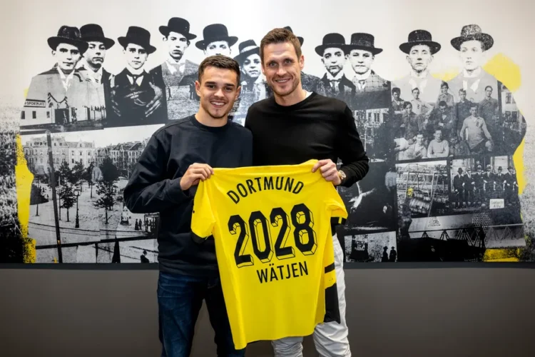 Kjell Watjen menandatangani kontrak dengan Borussia Dortmund