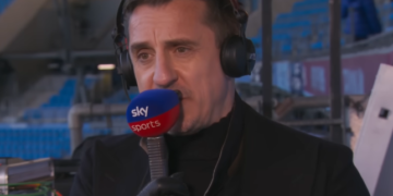 Gary Neville Mengolok Manchester United