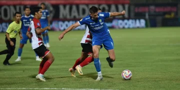 Madura United dan Persib Bandung Imbang Skor 2-2