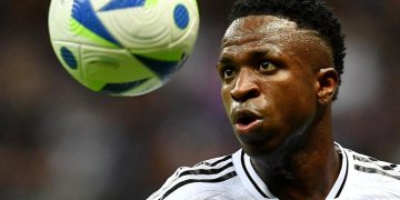 Vinicius Junior Tak Pernah Berencana ke Arab Saudi, Ancelotti Tegaskan Fokus Sang Pemain di Real Madrid