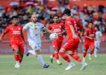 Semen Padang Tahan Imbang Persebaya 0-0