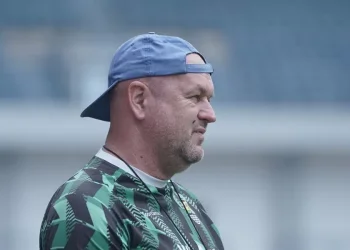 Bojan Hodak Absen Akibat Akumulasi Kartu Kuning