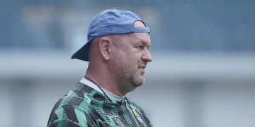 Bojan Hodak Absen Akibat Akumulasi Kartu Kuning