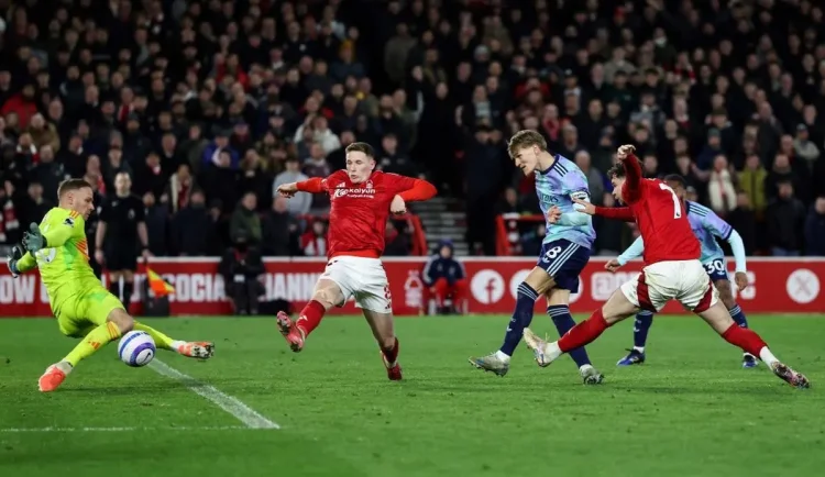 Arsenal Tertinggal Jauh dari Liverpool