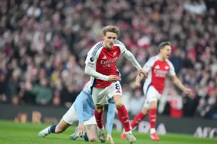 Arsenal Raih Kemenangan Telak atas Manchester City