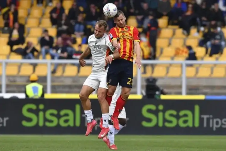 Lecce Terancam Degradasi Pasca Kepergian Dorgu