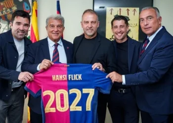 Hansi Flick Resmi Perpanjang Kontrak di Barcelona Hingga 2027