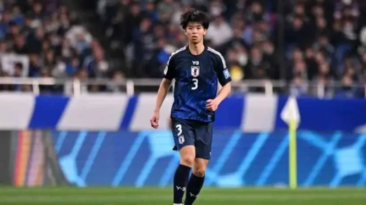 Tottenham Hotspur Resmi Rekrut Kota Takai