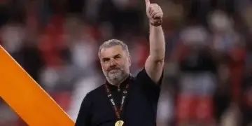Ange Postecoglou Dipecat Setelah Bawa Trofi