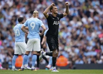 Tottenham Hancurkan Manchester City 2-0 di Etihad Stadium