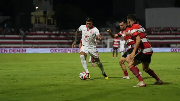 Malut United Raih Kemenangan Telak 4-1 Atas Madura United