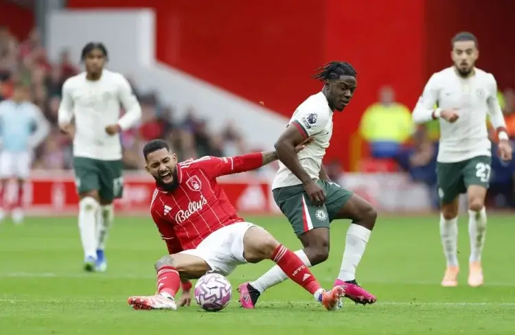 Chelsea Tundukkan Nottingham Forest 3-0 di City Ground